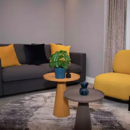 Luxury Cozy Downtown